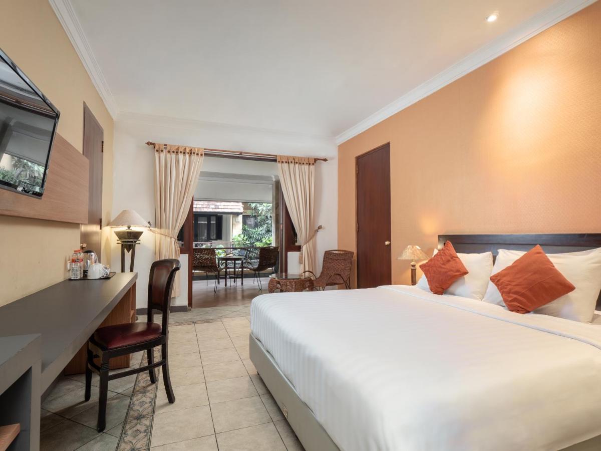 Lotus Garden Hotel Кедірі Екстер'єр фото